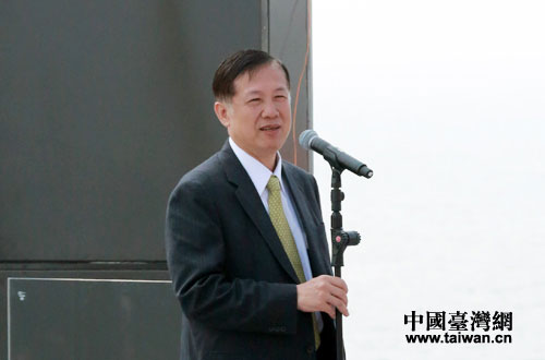 论坛发起人之一、台湾商业总会理事长、乡林集团董事长赖正镒出席论坛并致辞