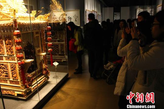 台湾艺术家许伯夷携106件艺术品山东办展促海峡两岸文化交流