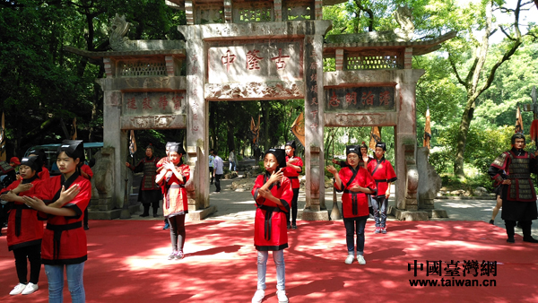 志存出师表，功盖三分国：襄阳古隆中的千年风流与沧桑